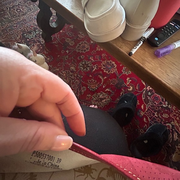 Gorgeous Suede Wedges in Burnt Orange. - Picture 2 of 2